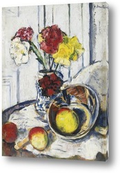    Натюрморт с яблоками и фруктами в голубой вазе