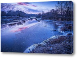   Постер Раннее, морозное весеннее утро на речке наполовину покрытой тонкой ледяной коркой