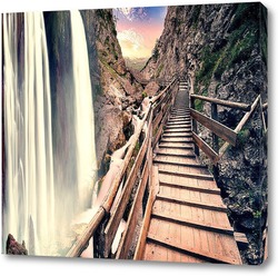   Постер Лестница над водопадом