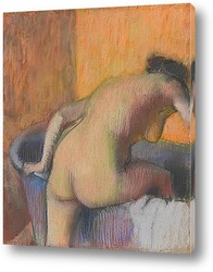   Картина Женщина залезает в ванну