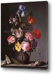   Картина Цветы в Вазе  с раковинами  и насекомыми