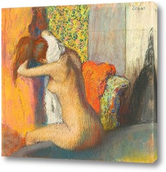   Картина После ванны, женщина сушит шею