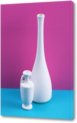   Постер Натюрморт с белыми вазами на цветном фоне