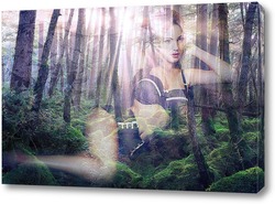    Девушка на фоне леса