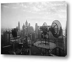   Постер Большие антенны на фоне города, Нью-Йорк 1945 