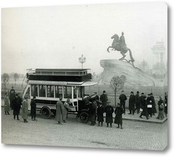   Постер Двухъярусный автобус на площади Петра Первого 1907