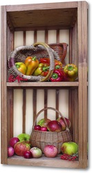   Постер Деревянная  полка с перцами и яблоками
