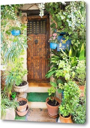   Постер Дверь, окруженная цветами