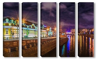  Москвоский вечер в центре города