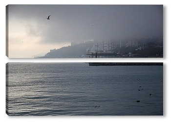Модульная картина Ялта,утонувшая в тумане