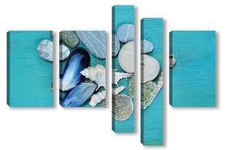 Модульная картина ракушки и камни на голубой деревянной поверхности