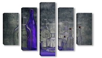  Натюрморт с бутылками на цветном фоне