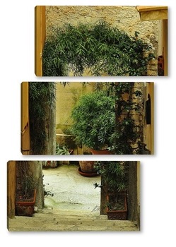Модульная картина Старый дворик. Гаэта. Италия.