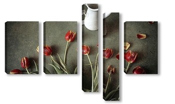 Модульная картина Тюльпаны на столе