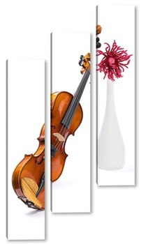  Скрипка, две белых вазы и цветок