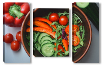 Модульная картина Салат из свежих овощей