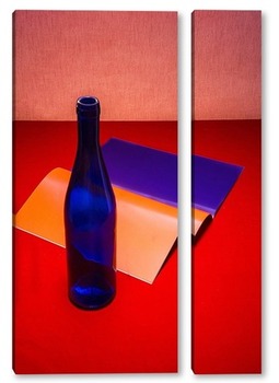 Модульная картина Очень простой натюрморт с синей бутылкой