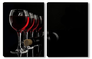 Модульная картина Силуэты нескольких бокалов с вином и бутылкой на черном фоне